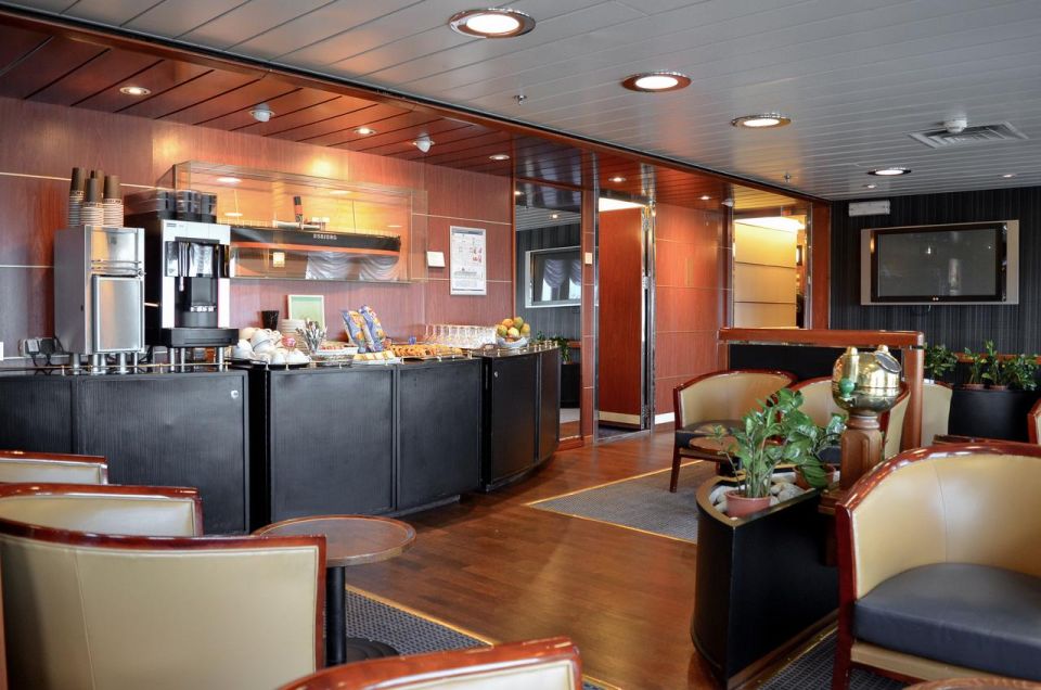 From Amsterdam: 2-Night Return Cruise to Newcastle - Customer Ratings and Feedback