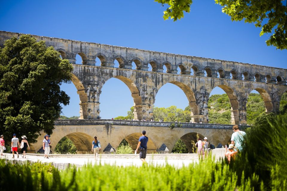 From Avignon: Full-Day Best of Provence Tour - Visit Pont Du Gard