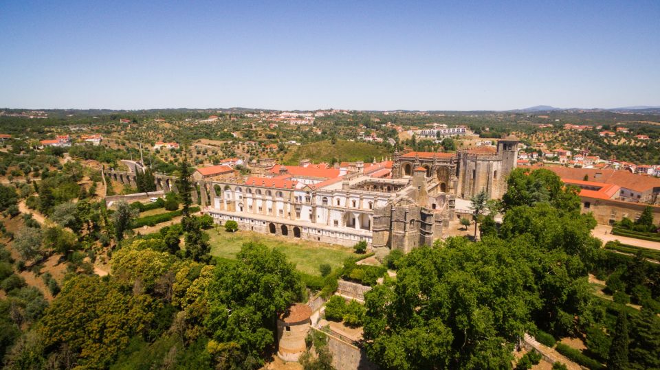 From Lisbon: Tomar and Almourol Castles Day Trip - Almourol Castle Visit