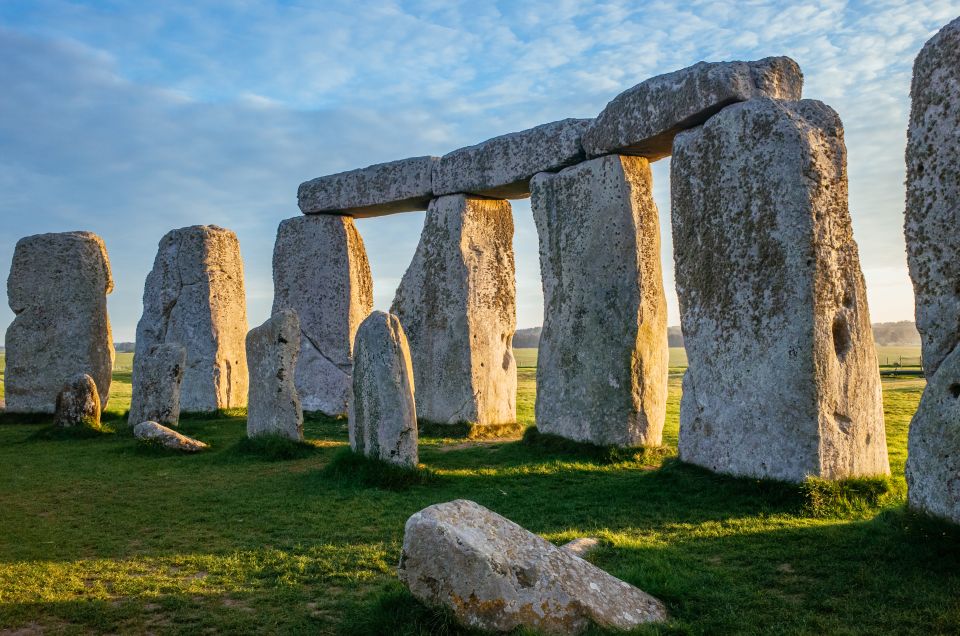 From London: Private Skip-the-Line Stonehenge Tour - Stonehenge History