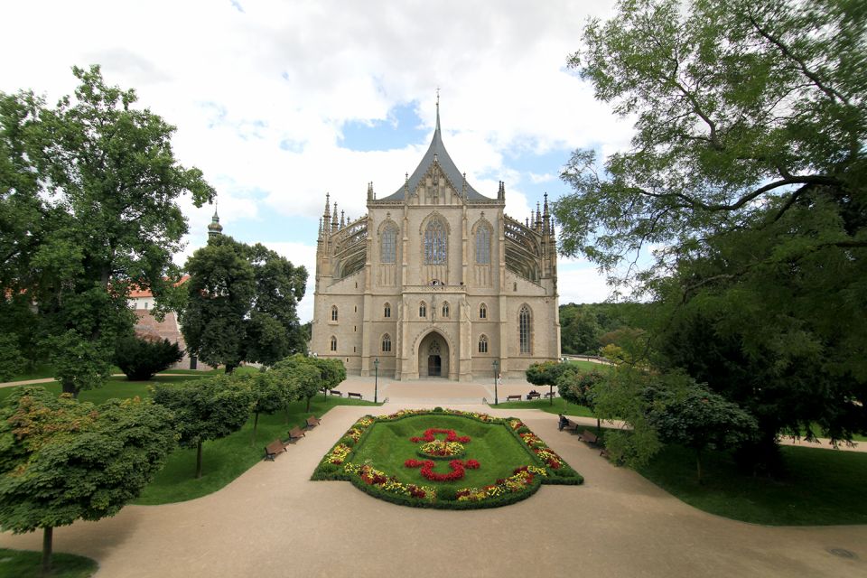 From Prague: Kutna Hora and Bone Chapel Tour - Exploring Sedlec Ossuary (Bone Chapel)