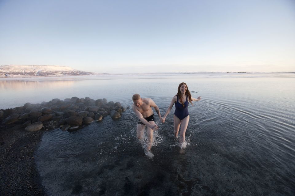 From Reykjavik: Northern Lights and Geothermal Baths Tour - Tour Inclusions