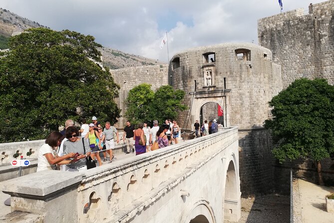 From Split/Trogir Small Group Tour to Dubrovnik With Stop in Ston - Transportation and Amenities