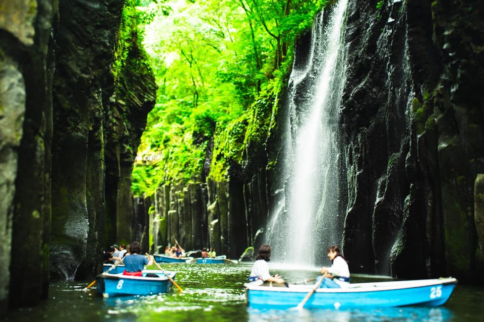 Fukuoka: Takachiho Gorge 1Day Private Tour - Hotel and Meeting Pickup