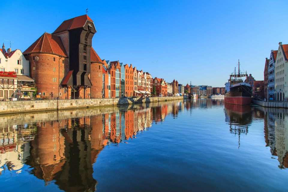 Gdansk Old Town: German Influence Walking Tour - Important Information and Meeting Point