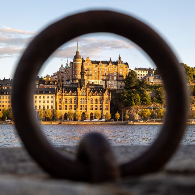 Golden Hour Photo Walk in the Heart of Stockholm - Camera and Smartphone Tips