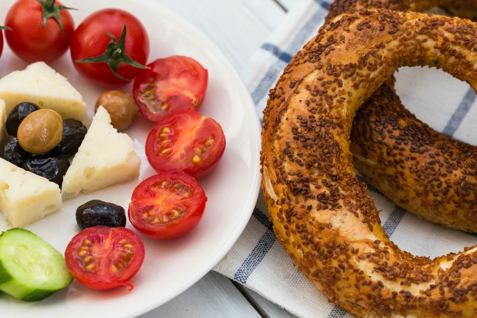 Heraklion: Food Tastings Walking Tour - Renowned Cretan Olive Oil