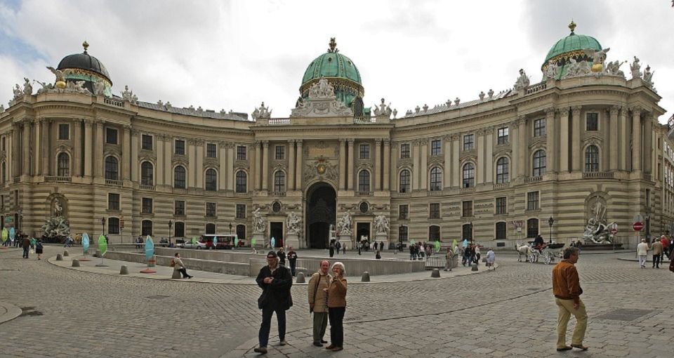 Highlights of the Historic Center of Vienna Private Tour - Discovering Museums and Attractions