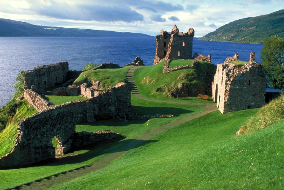 Inverness: Loch Ness Cruise, Castle, and Outlander Tour - Loch Ness Cruise