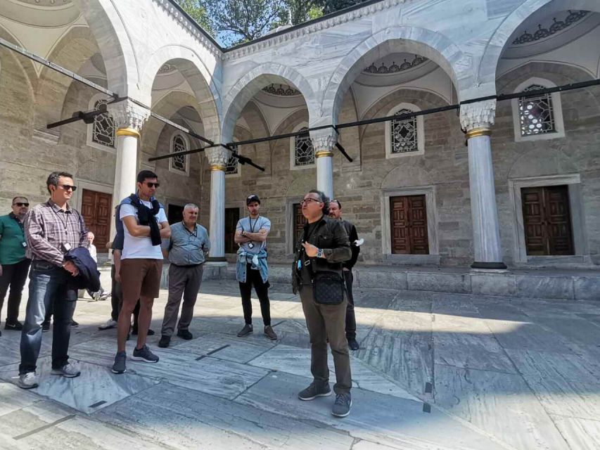 Istanbul: Asian Side Uskudar & Kadikoy Tour With Lunch - Expert-Guided Tour Commentary