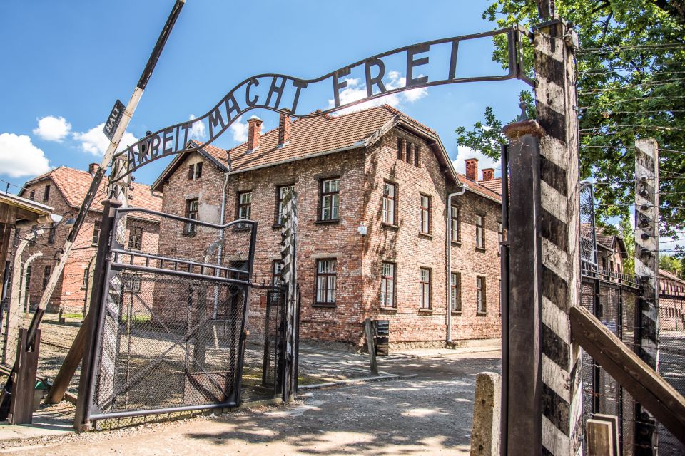 Krakow: Auschwitz Guided Tour With Pickup and Optional Lunch - Customer Reviews and Ratings