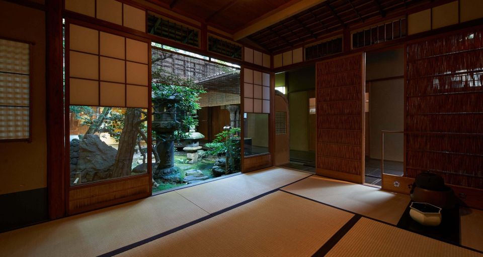 Kyoto: Ikebana Flower Arrangement at a Traditional House - Meeting Point