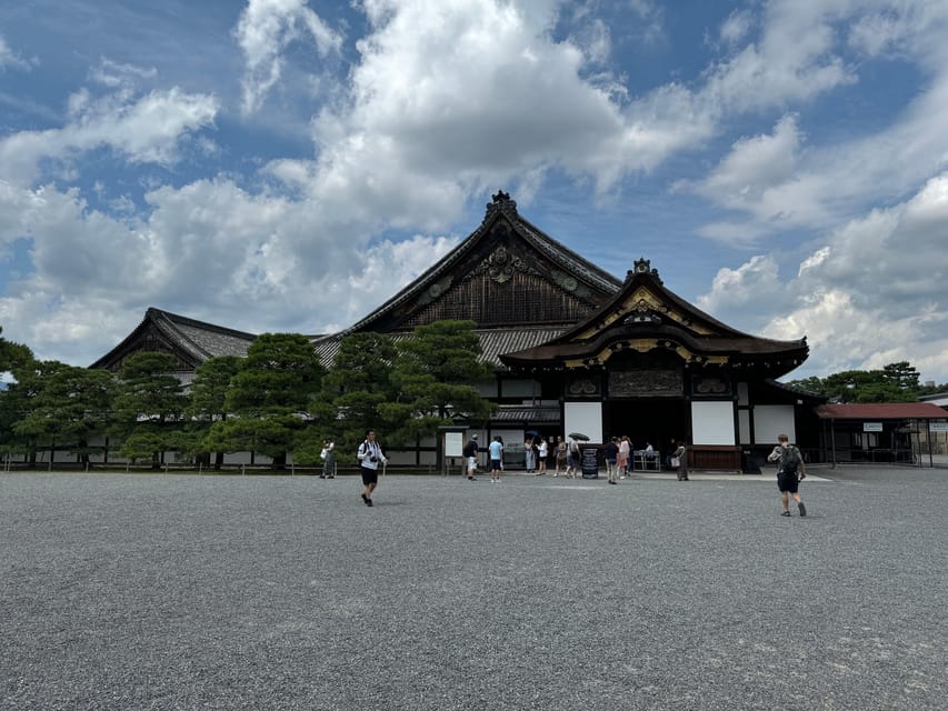 Kyoto: Nijo Castle, Noble Architecture & Gardens Guided Tour - Meeting Information