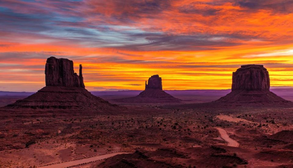 Las Vegas: 3-Day Antelope Canyon, Bryce, Zion, Arches & More - Aerial Views and Transportation