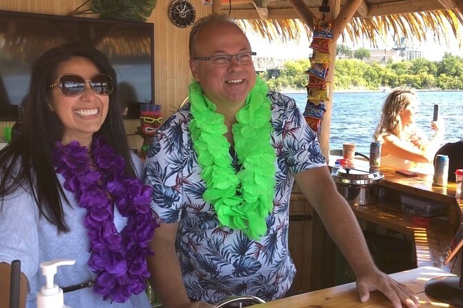 Lilo Floating Tiki Bar on the Ottawa River - Onboard Amenities and Bar