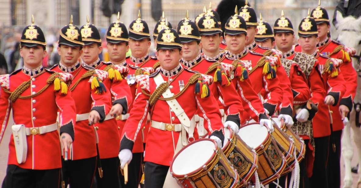 London: Changing of the Guard Private Group or Family Tour - Changing Dates and Times