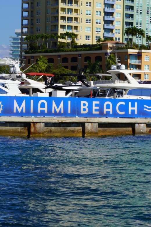 Miami: Scenic Cruise With Bar on Board - Sightseeing Highlights