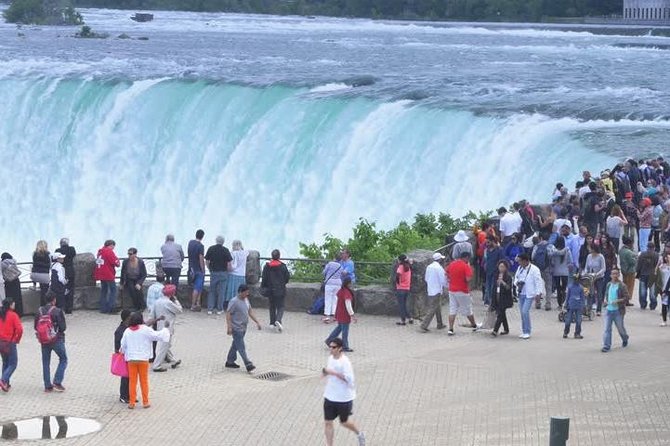 Niagara Falls Guided 9 Hour Day Trip With Round-Trip Transfer - Accessibility and Mobility Considerations