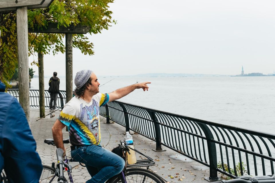 NYC: Radical and Weird History Bike Tour of Manhattan - Experience and Insights