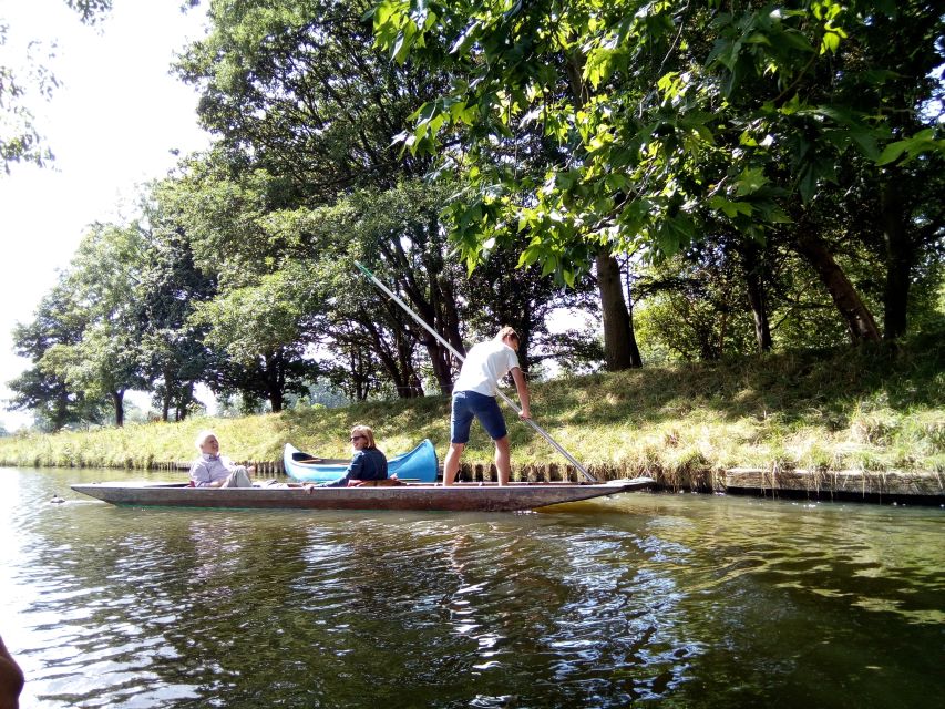 Oxford: Chauffeured Punting River With Optional Walking Tour - Guided Walking Tour Option