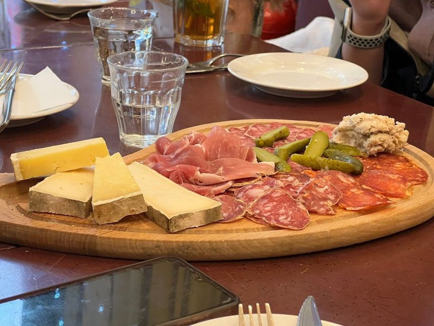 Paris: Walking Food Tour With Cheese, Wine and Delicacies - Neighborhood Exploration