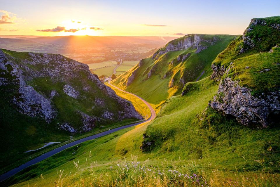 Peak District (Yorkshire): Interactive Road Trip Guidebook - Accommodation Options