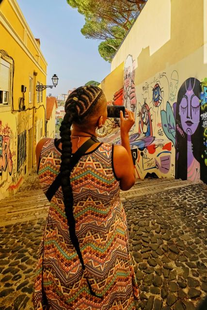 Photo Walk In Alfama, Graça and Mouraria With Gilby VM - What to Expect