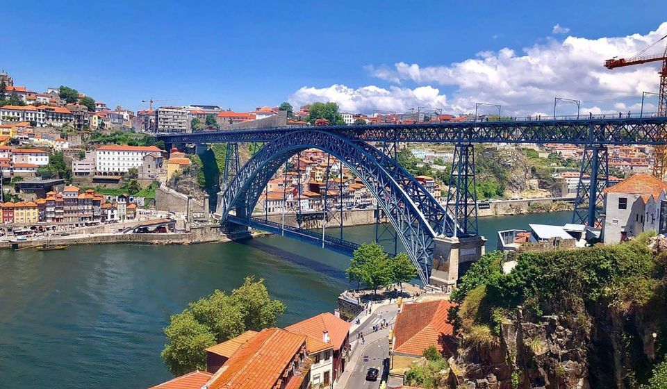 Porto Tour - Transportation and Drivers