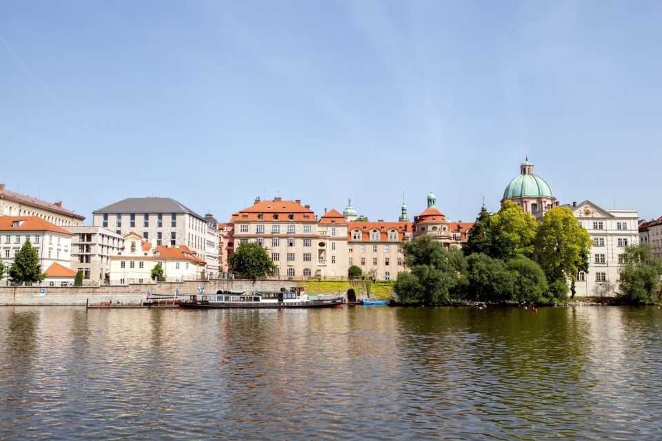 Prague Cruise: 1-Hour on the River Vltava - Customer Ratings and Reviews