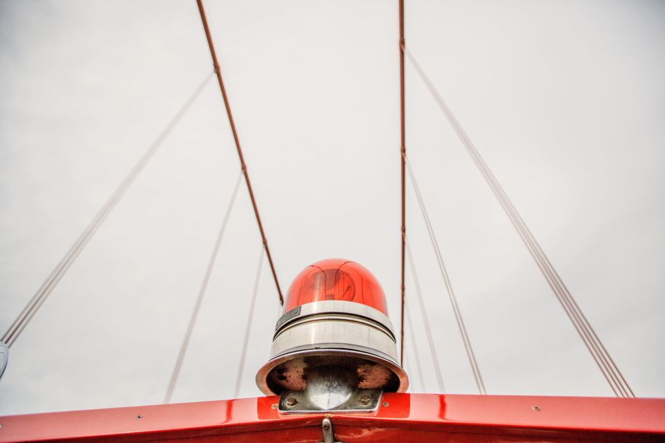 San Francisco Bay: 90-Minute Fire Engine Tour - Fire Engine Ride