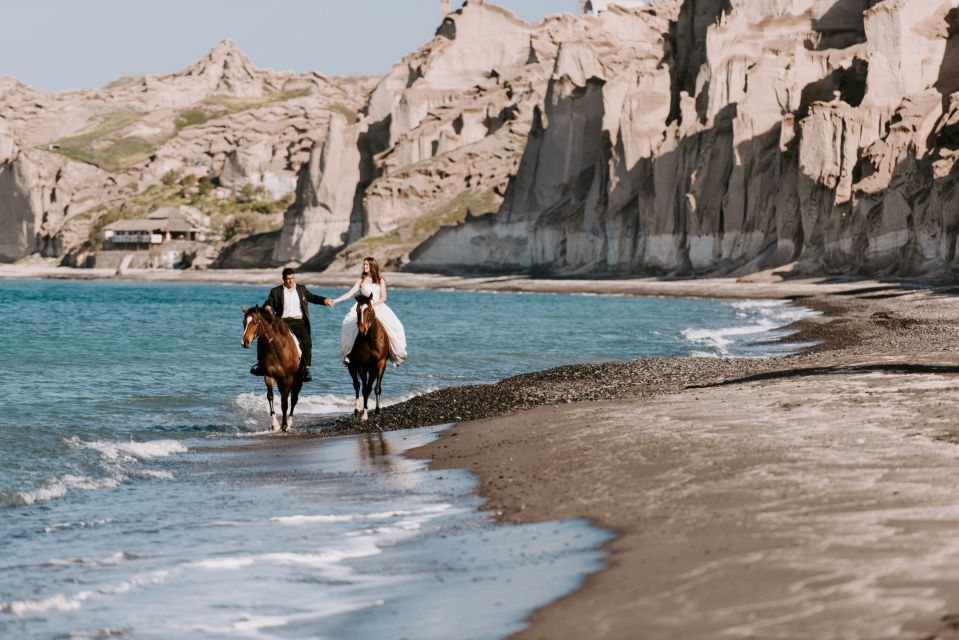 Santorini: Exclusive Private Horse Riding With Picnic - Important Considerations