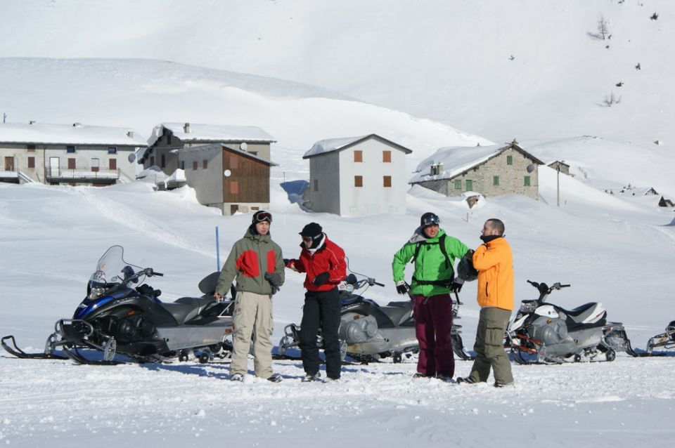 Snowmobile Tour Madesimo / Splügen Pass (Daytrip St. Moritz) - Ascent to Alp Andossi