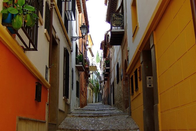 Sunset Walking Tour in Albaicinï¿½ & Sacromonte - Discover Sacromonte