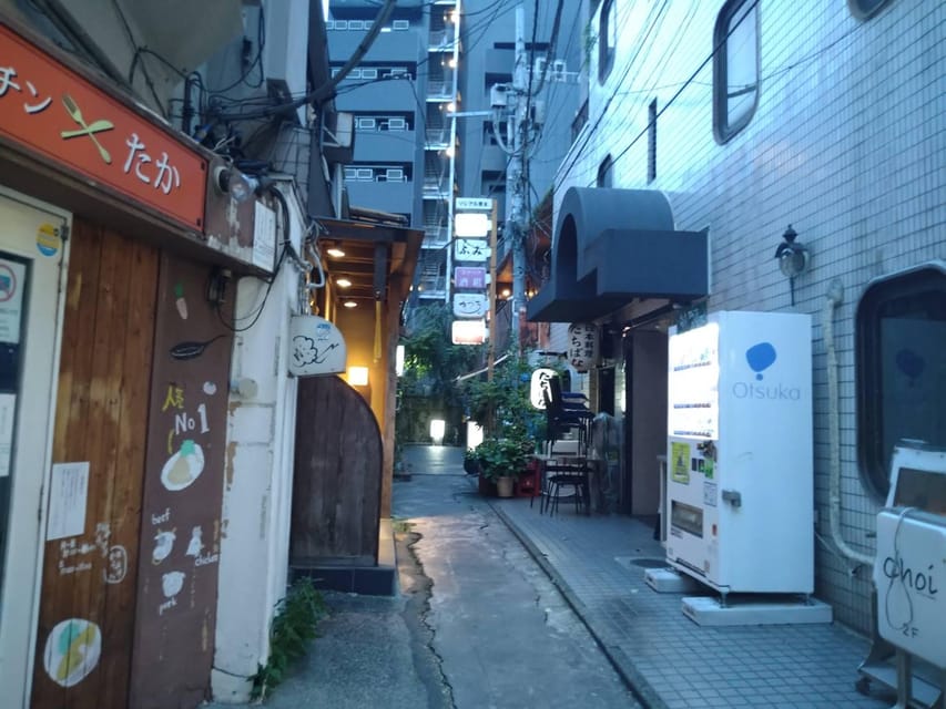 Tokyo: Izakaya Tour in Shinjuku Arakicho With Local Guide - Age and Dietary Restrictions