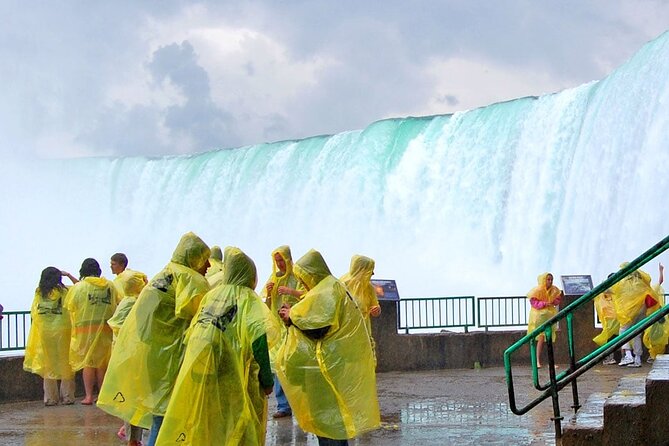 Toronto: Niagara Falls Private Day Tour - Niagara-on-the-Lake Visit