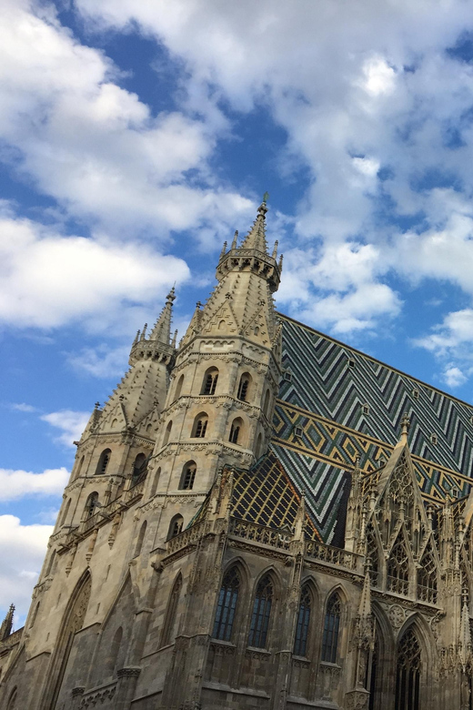 Vienna on Foot: Discover the Top 10 Sights - Discover Maria-Theresien-Platz