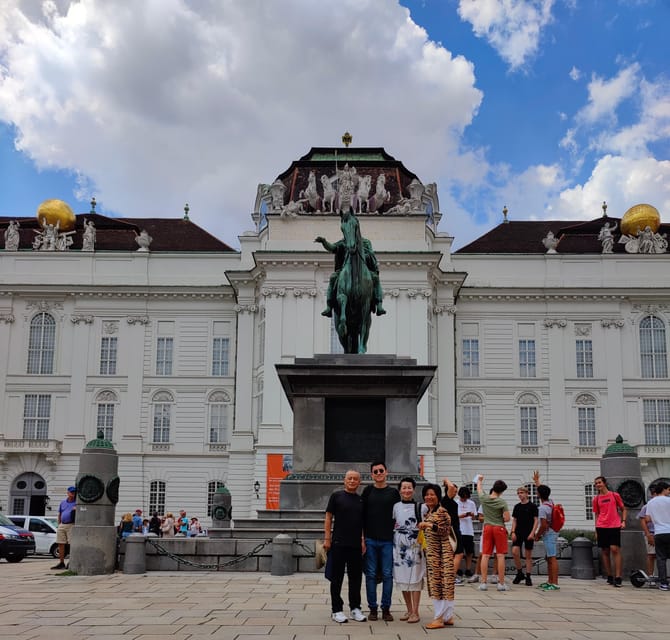 Vienna: Small Group (Max 8) Highlight Tour - Yue Walk - Meeting Point