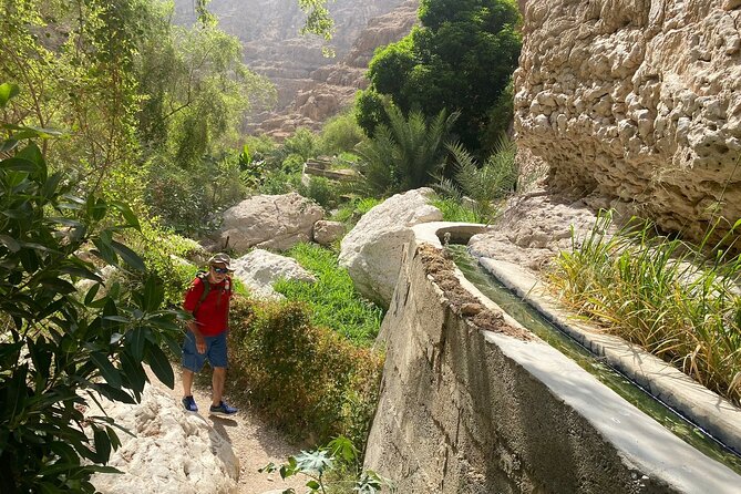 Visit Wadi Shab for a Full Day From Muscat - Exploring the Wadi Shab