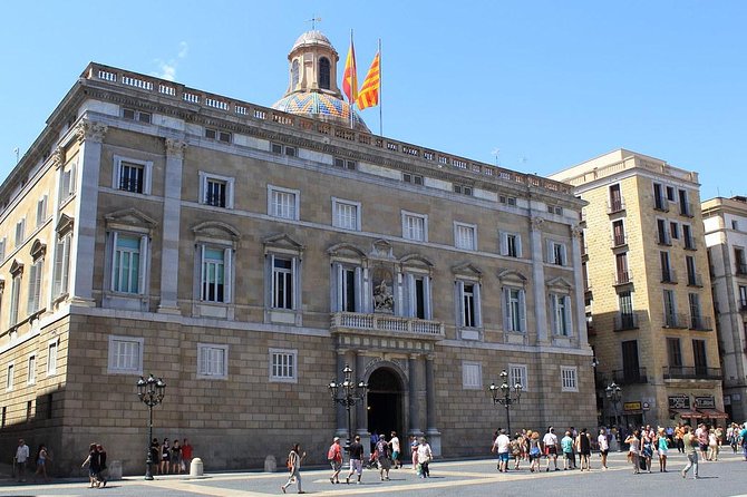 Walking Tour of the Gothic Quarter of Barcelona + Cathedral - Tour Participation Criteria