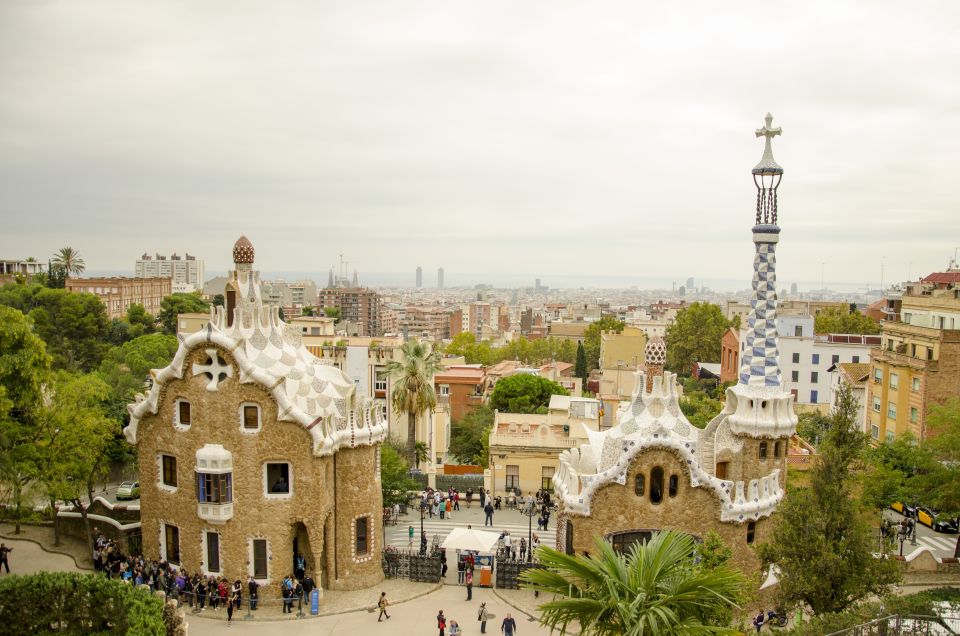 Welcome to Barcelona: Private Tour With a Local - Cancellation Policy