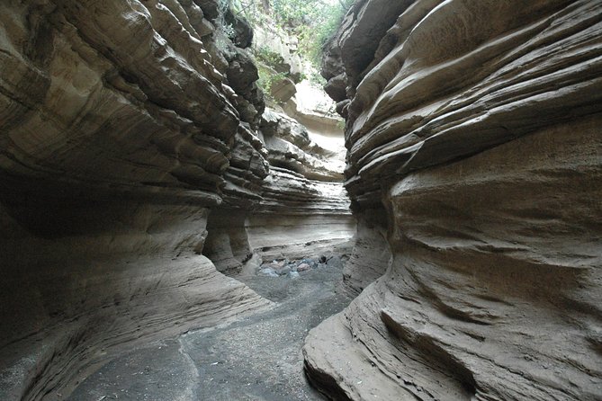 1 Day Trip to Hells Gate and Lake Naivasha From Nairobi - Dress Code and Accessibility