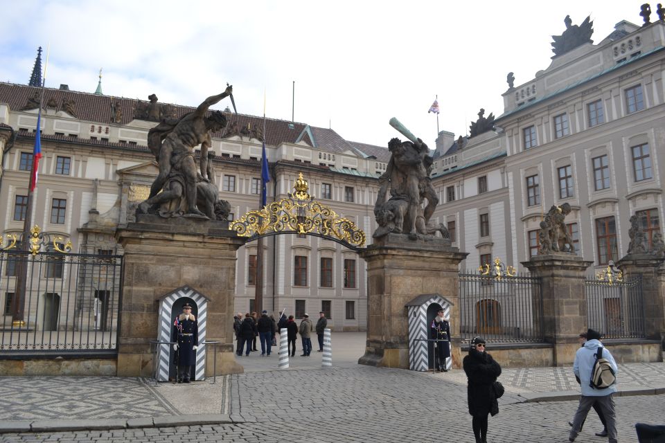 3-Hour Prague Castle & Interiors Tour - Tour Itinerary Details