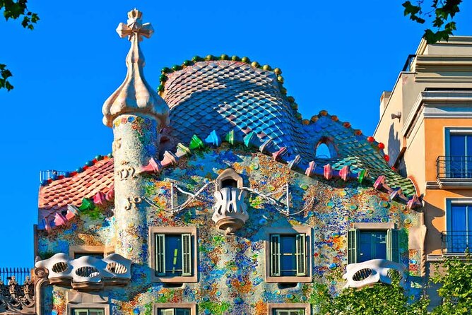 Barcelona Gaudi Houses: Casa Vicens & La Pedrera - Exploring La Pedrera