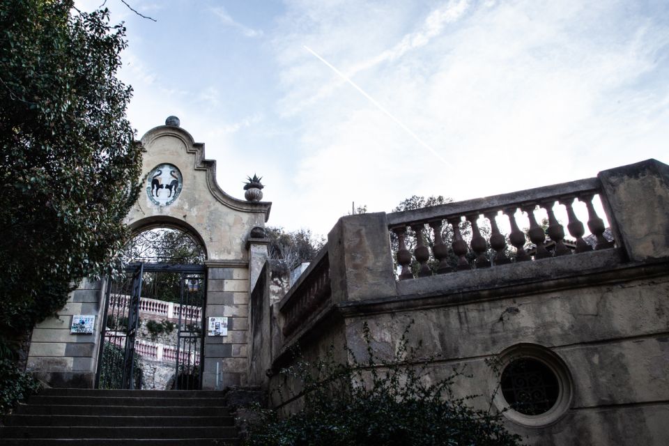 Barcelona: Montjuïc Walking Tour With Optional Flamenco Show - Guided Tour Inside Montjuïc Castle