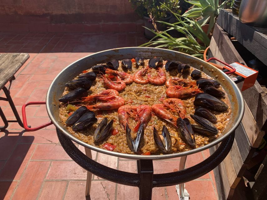 Barcelona: Paella Seafood Master Cooking Class With Sangria - Cooking Class Details