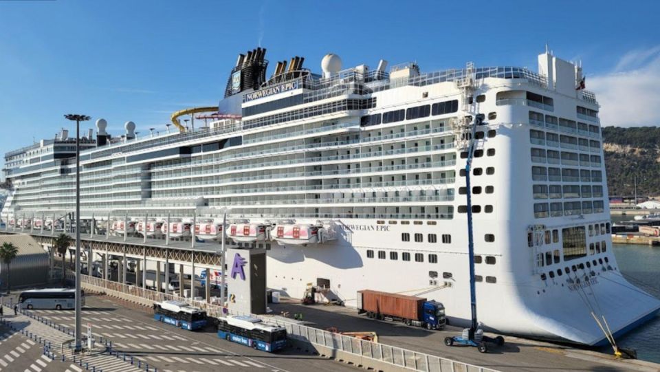 Barcelona: Private Transfer Service From/To Cruiseship - Reliable and Flexible Service