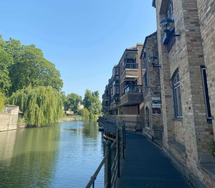 Cambridge: Hidden Histories Self-Guided Smartphone Tour - Riverside Stroll