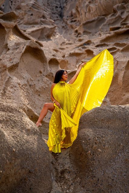 Capture Your Santorini Dream: Flying Dress Photography - Inclusions and Exclusions