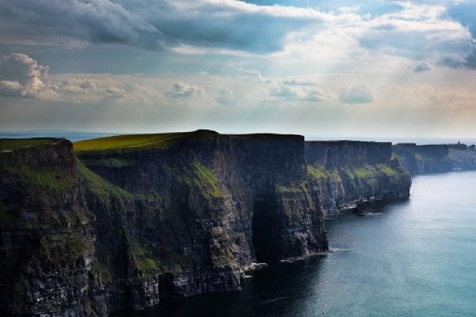 Cliffs of Moher Day Tour From Limerick: Including the Wild Altanic Way - Discovering Bunratty Castle and Liscannor