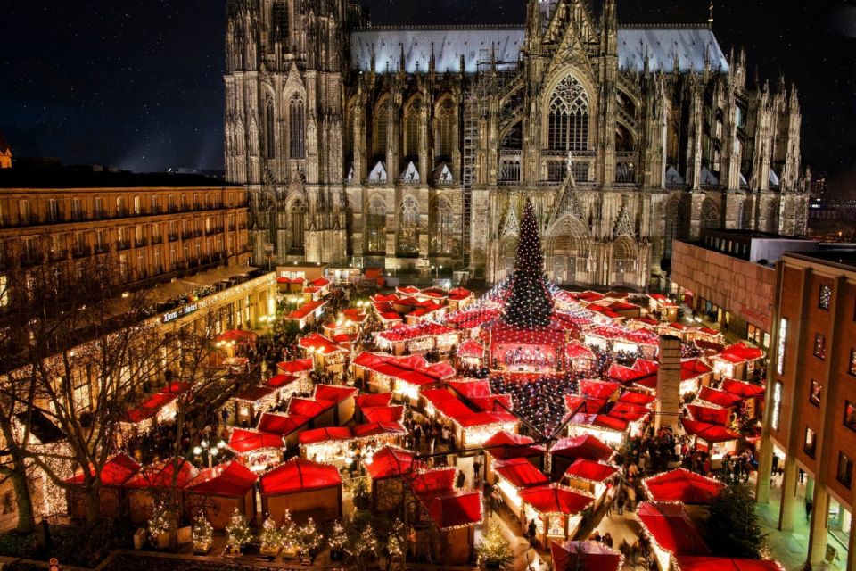 Cologne: Christmas Magic Guided Tour by Bike - Highlights of the Guided Tour